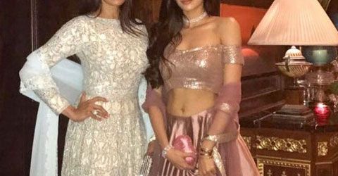 Sridevi & Jhanvi Kapoor Look Like Sisters In This New Photo