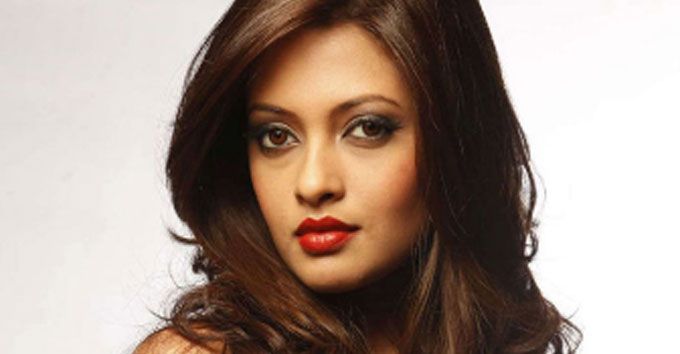Remember Riya Sen? Here Are Some Latest Photos Of Her!