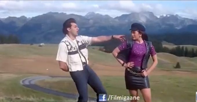 Here’s A Video Of Sunny Deol Dancing To Kala Chashma You Didn’t Know You Needed!