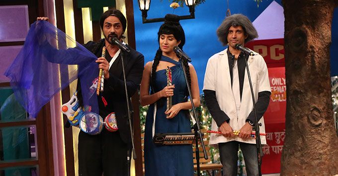 Photos: Farhan Akhtar, Shraddha Kapoor, Arjun Rampal &#038; Prachi Desai Have A Blast On The Kapil Sharma Show