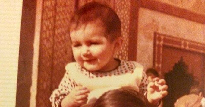 Can You Guess Who This Bollywood Hottie Is From Her Childhood Photo?