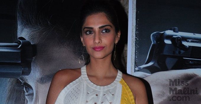 Sonam Kapoor’s Hot/Cold Outfit Shines Brighter Than The Sun!