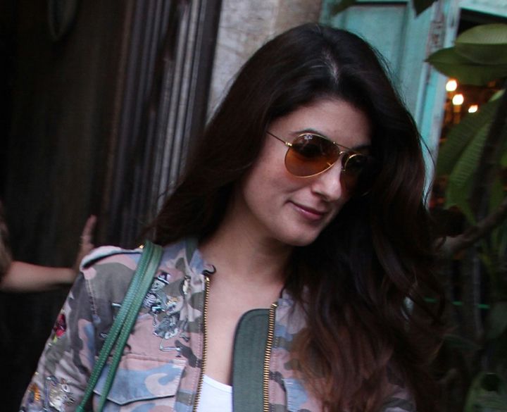 Twinkle Khanna Styles This ’90s Print In The Trendiest Way
