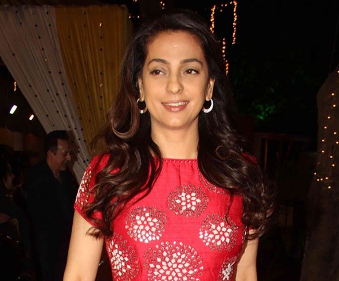 Juhi Chawla Is All About Simplistic Elegance In This Outfit