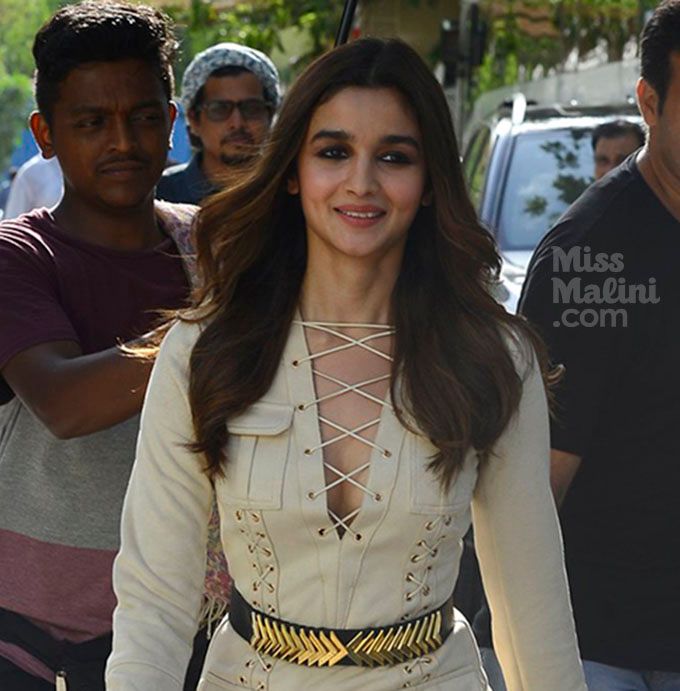 We Don’t Know What’s Hotter, Alia Bhatt In This Dress Or The Weather!