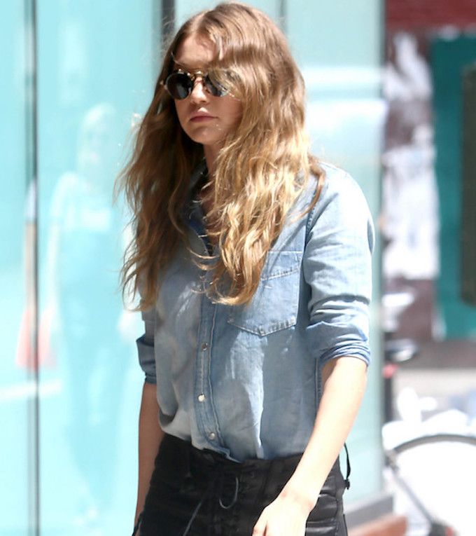 Leather Pants In The Summer? Let Gigi Hadid Show You How It’s Done!