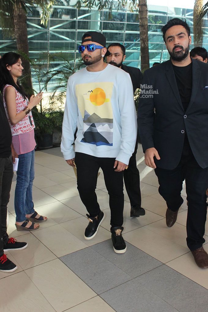 Airport Spotting: Yo Yo Honey Singh Is Back!