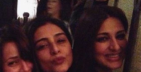 Photo Alert: Tabu &#038; Sonali Bendre Partying With Their Friends