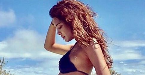 Lisa Haydon Just Announced She’s Pregnant With This Gorgeous Bikini Photo