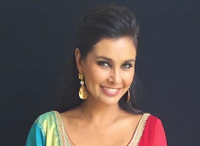 We’re Currently Obsessing Over Lisa Ray’s Desi Outfit