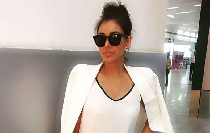 Lisa Ray Does Your Everyday #OOTD Better Than The Rest!