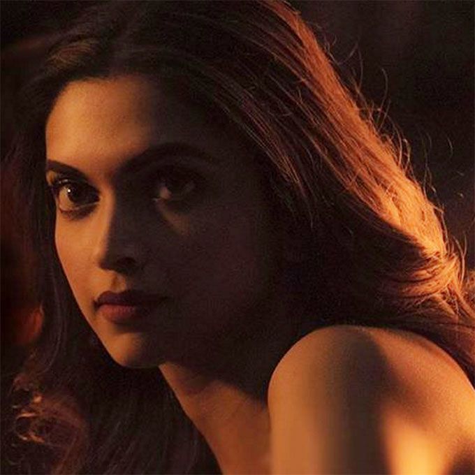 Deepika Padukone Was Spotted In The Coolest Monochrome Dress Ever!