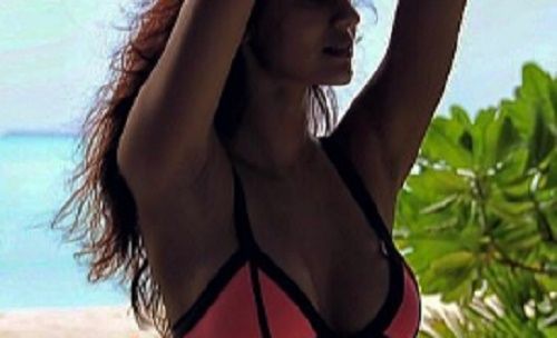 Photo: Disha Patani Chilling On The Beach In A Bikini