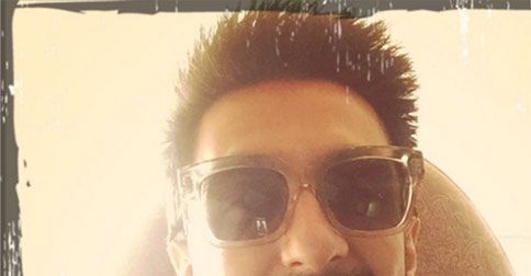 Photo Alert: Ranveer Singh Leaves For Paris; Takes A Cute Selfie
