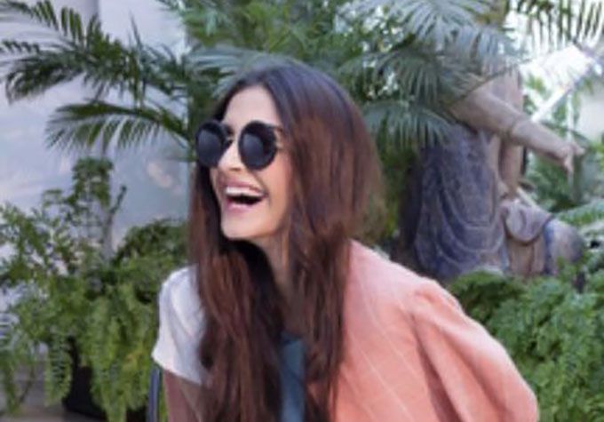 Sonam Kapoor Wore The Perfect Pant Suit For The Sunniest Time Of The Year!