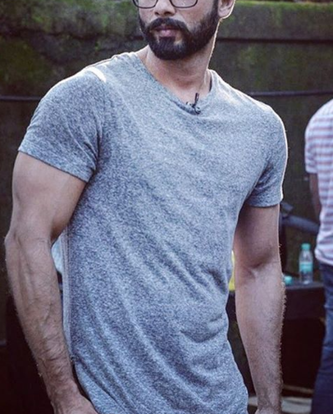 PHOTO: You’ll Fall In Love With Shahid Kapoor’s Geeky Look!