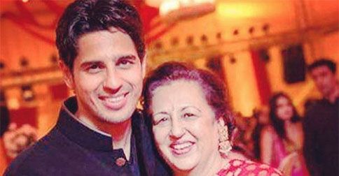 Here Are All The Bollywood Celebrity Mother’s Day Photos &#038; Messages
