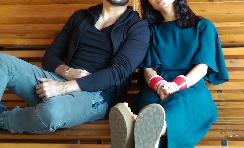 Adorable Photos: Newly Married TV Couple Chilling In Aamby Valley