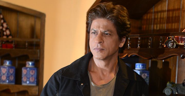 Shah Rukh Khan In Legal Trouble After A Man Developed Rashes On His Face
