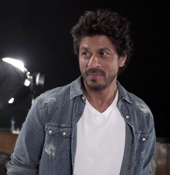 Shah Rukh Khan Says He Likes To Take Off His Pants ASAP
