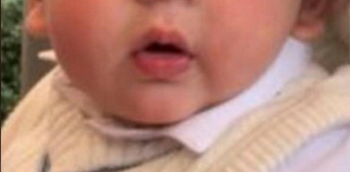 Taimur Ali Khan Looks Like That ‘Parle-G Kid’ In This New Photo