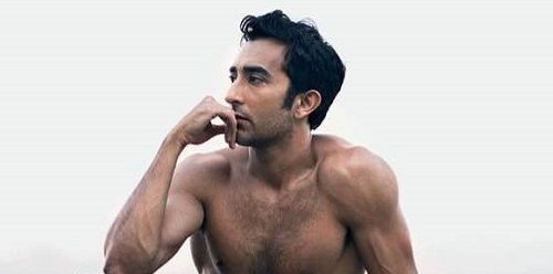You Can Now See Rahul Khanna Naked!