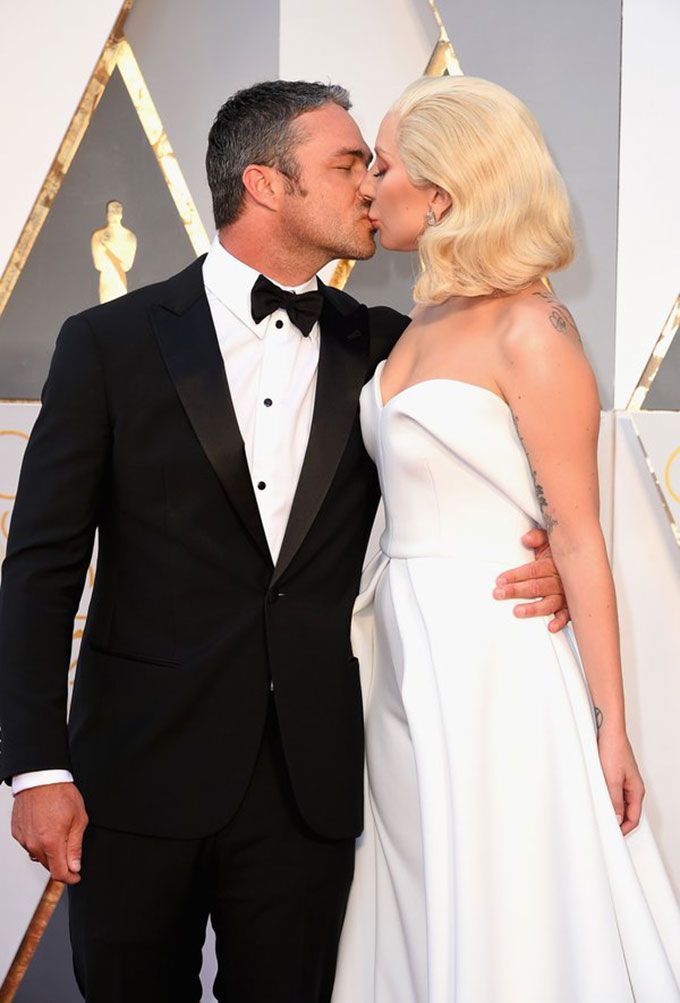 Lady Gaga & Fiancé Taylor Kinney Were The Cutest Couple At The Oscars