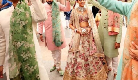 Photos: The Bachchan Family At A Big Fat Indian Wedding