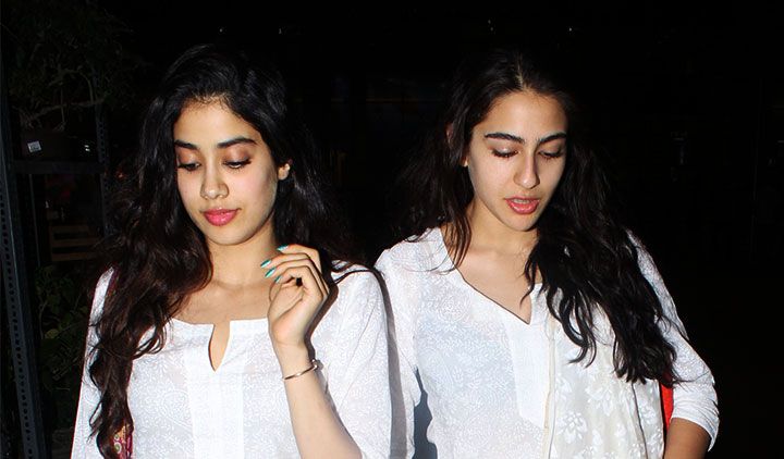 Sara Ali Khan And Jhanvi Kapoor Are Hugging Each Other In This Adorable New Photo