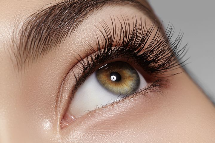 These Magnetic Eye Lashes Are Exactly What You Need