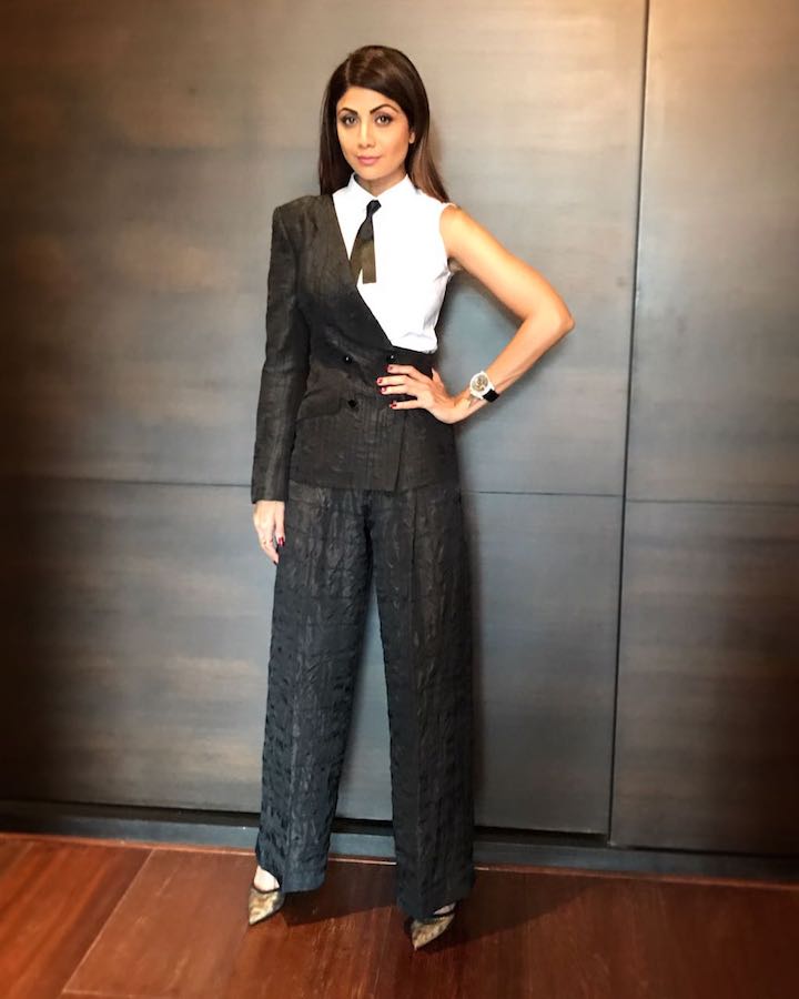 Shilpa Shetty in Ashish Soni Suit