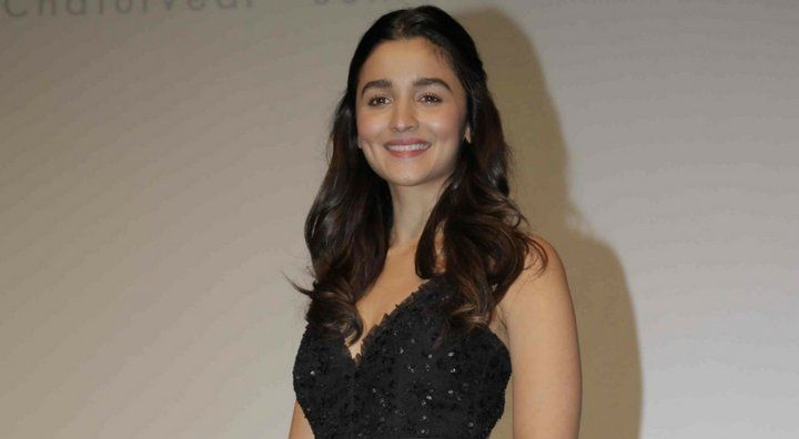 Alia Bhatt's Sparkling Strapless Black Mermaid Gown Is Serving Movie Star  Style By The Heaps