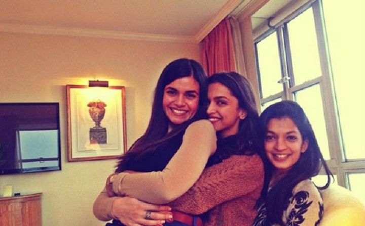 Photo Alert: Deepika Padukone Chilling With Her Girlies