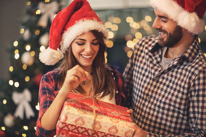 10 Gift Ideas That Will Get You Some Extra Love This Holiday