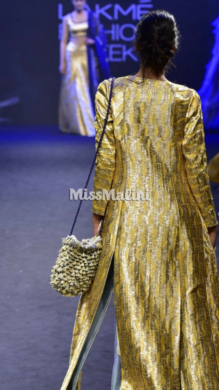 AGAMI BY NEHA AGARWAL at Lakme Fashion Week SR18