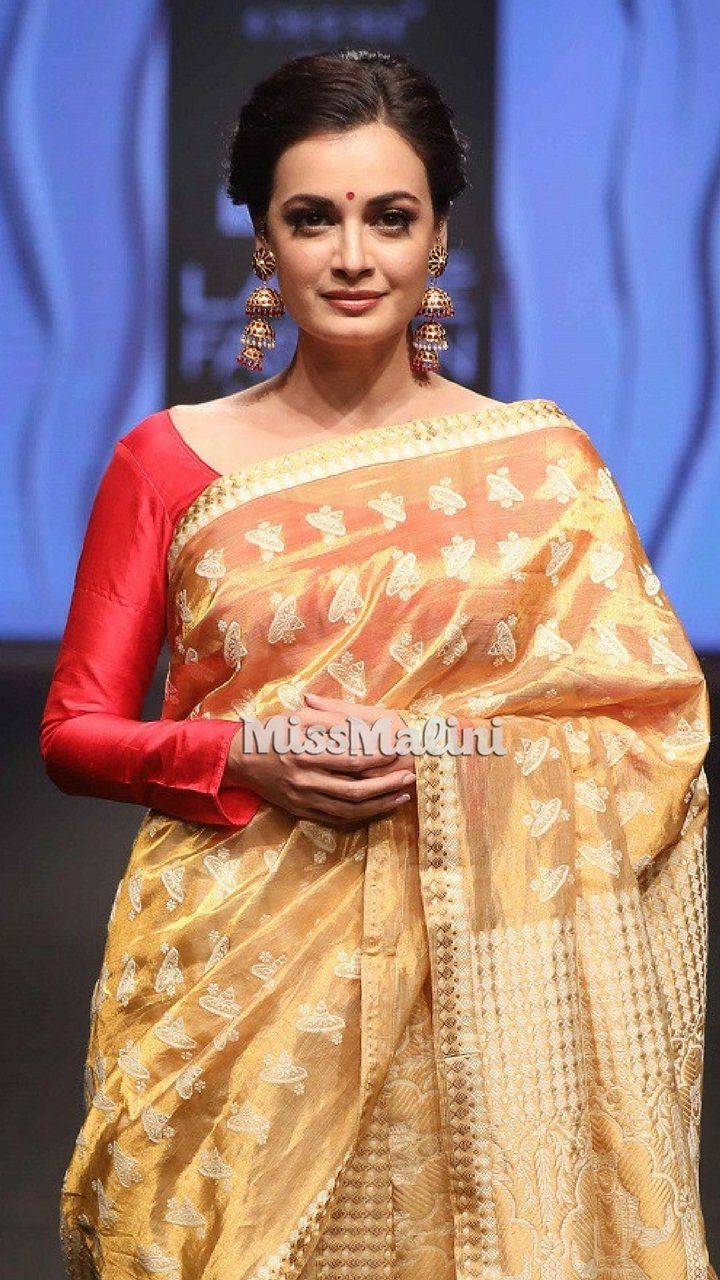 Dia Mirza for Sanjukta Dutta at Lakme Fashion Week SR18
