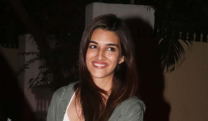 Kriti Sanon Speaks Her Mind Out With Her Statement Making Tees