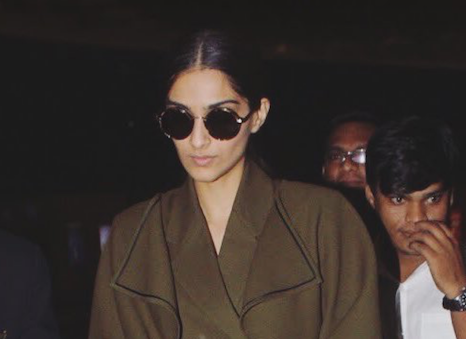 Sonam Kapoor’s Outfit Is Perfect For Those Lazy Days