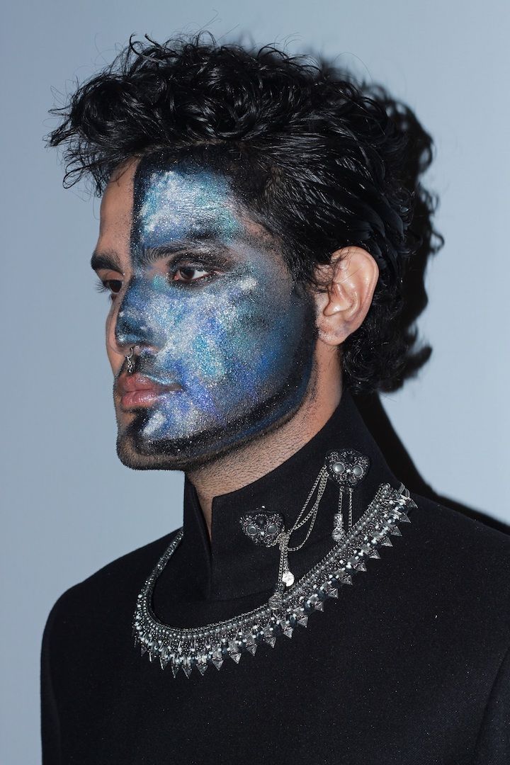 Glitter face and graphic eye for Shantanu & Nikhil at Lakme Fashion Week SR18