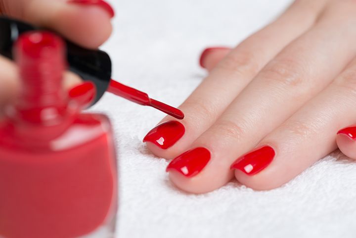 5 Mistakes To Avoid When Applying Nail Polish | MissMalini
