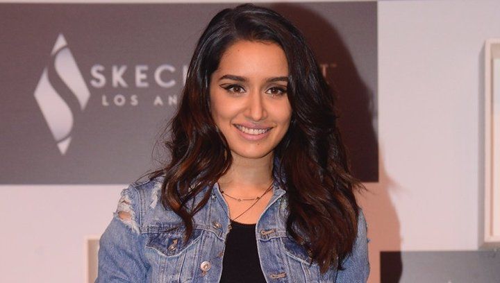 Shraddha Kapoor Trades In A Cat Eye For These Offbeat Graphic Liners