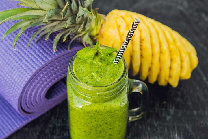 Spinach Smoothie (Image Courtesy: Shutterstock)