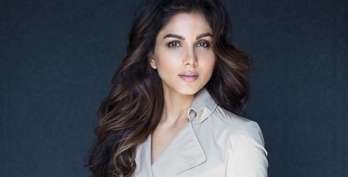 Meet Monica Gill: The New Face To Watch Out For In Bollywood!