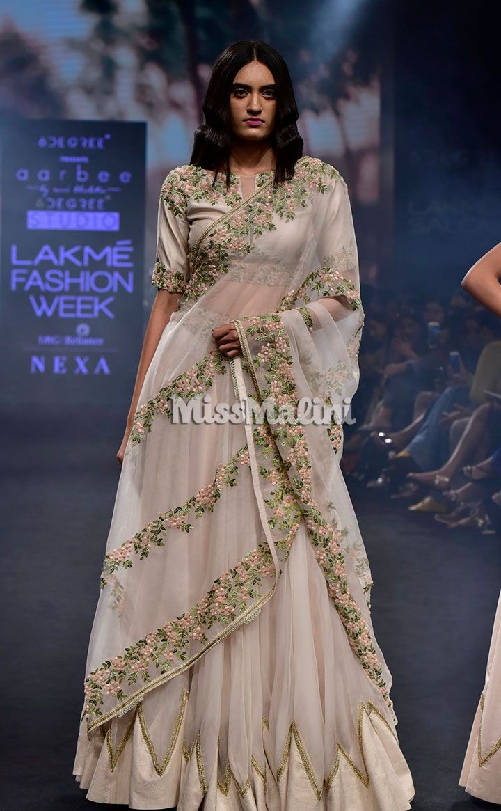 Aarbee by Ravi Bhalotia at Lakme Fashion Week SR18