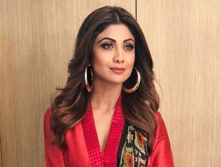 Shilpa Shetty Kundra Uses A Cool Styling Trick For Her Desi Ensemble