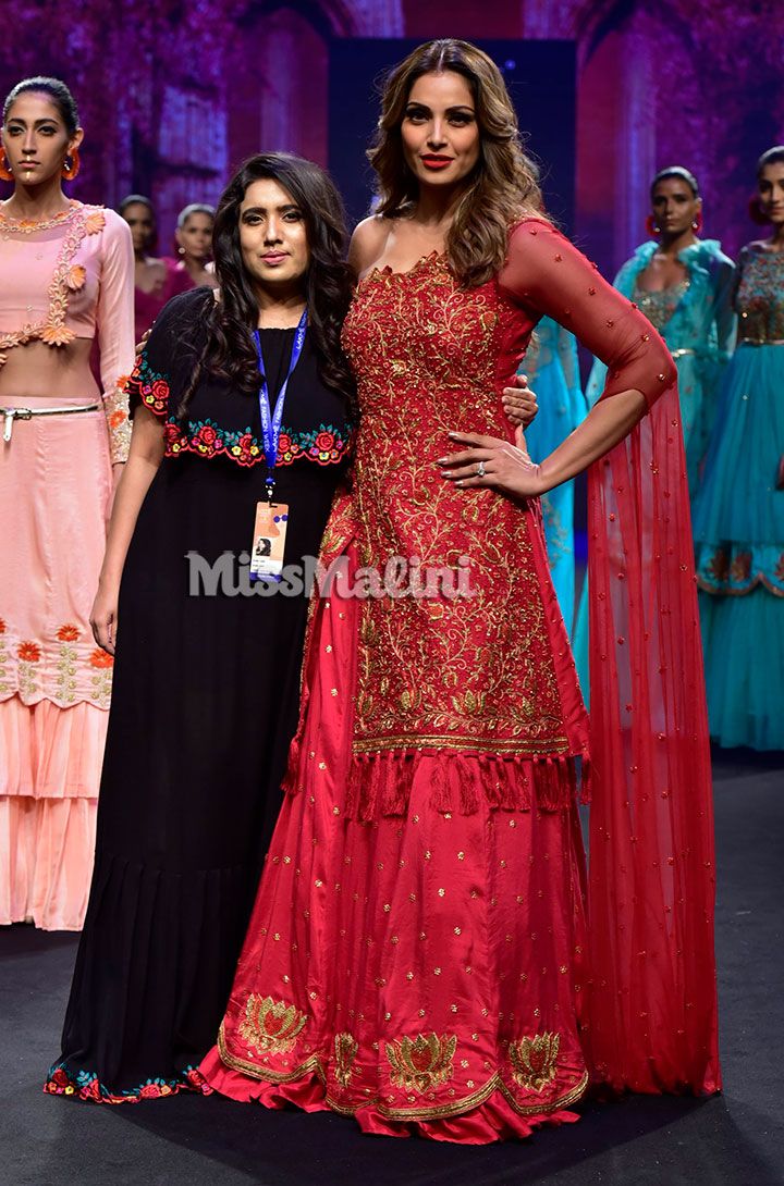 Bipasha Basu for Reshma Kunhi at Lakme Fashion Week SR18