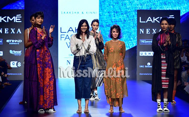 Saaksha and Kinni at Lakme Fashion Week SR18