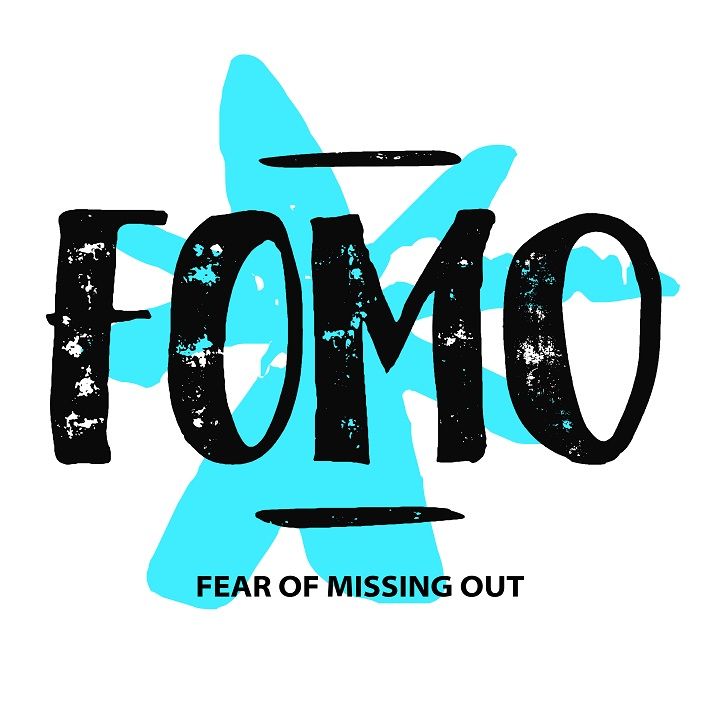 7 Signs You Suffer From A Severe Case Of FOMO