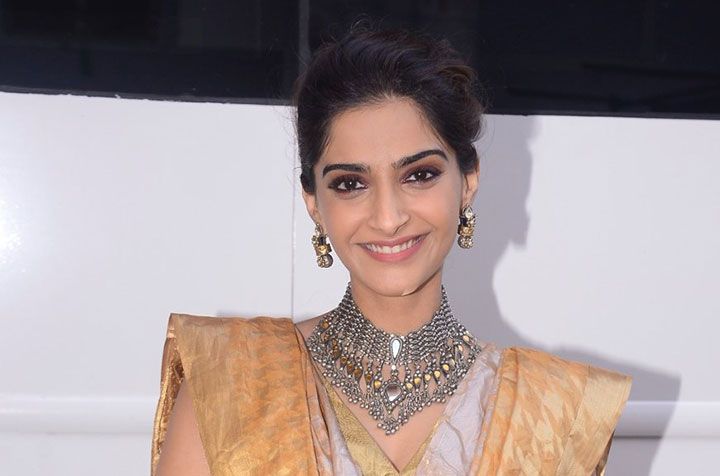 Sonam Kapoor Drapes Her Sari In The Most Unique Way