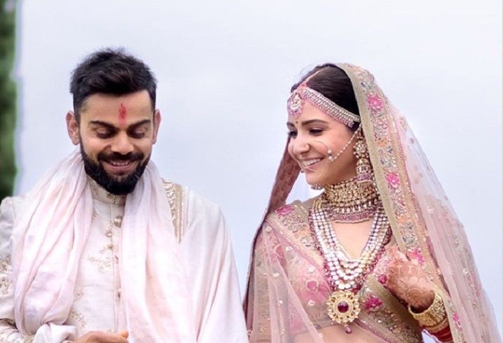 Sabyasachi Gives Us An Up Close & Personal Look Of Anushka Sharma’s Wedding Lehenga